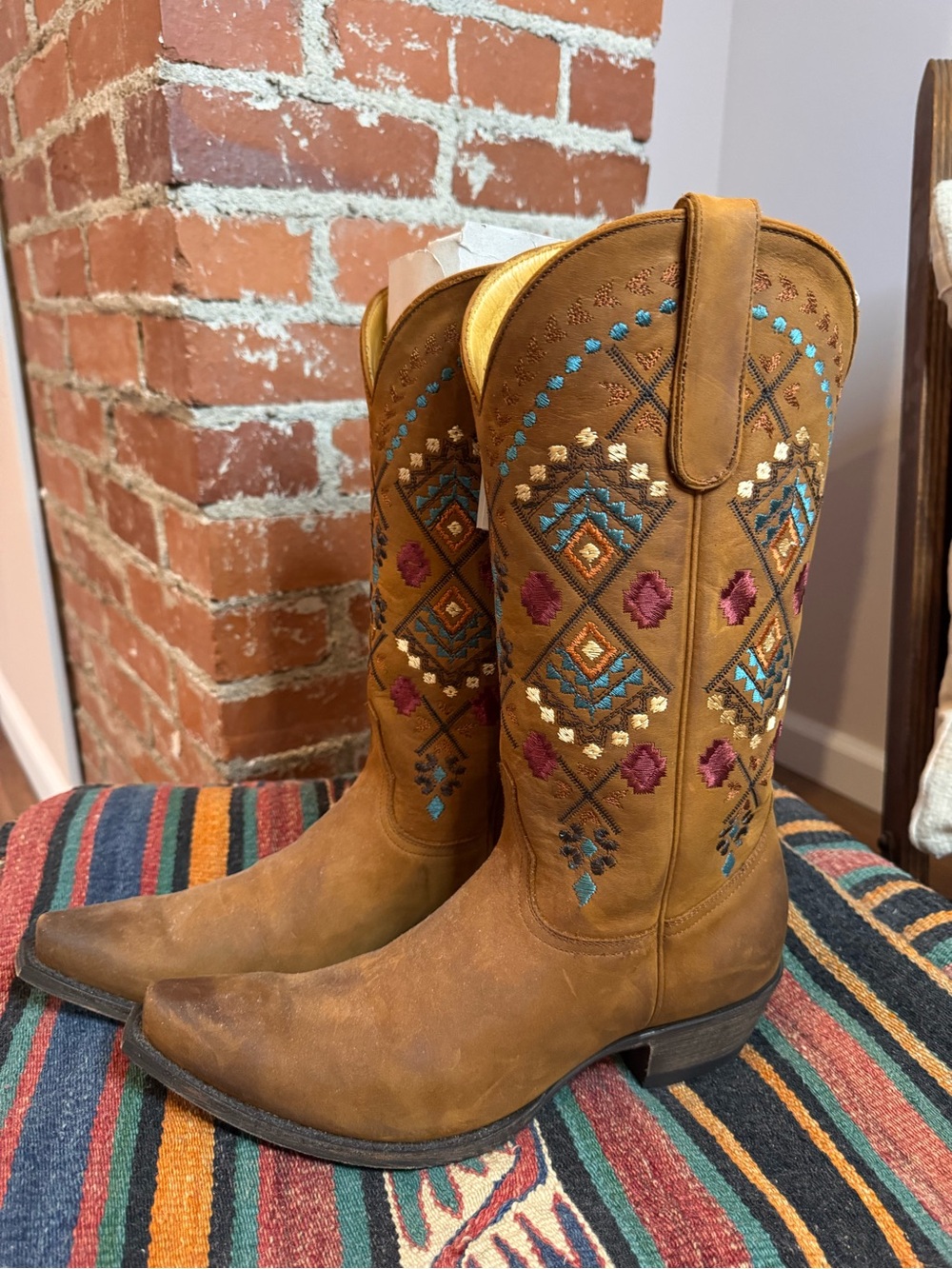 Overland Florence Embroidered Snip Toe Cowboy Boot Size 10.5
